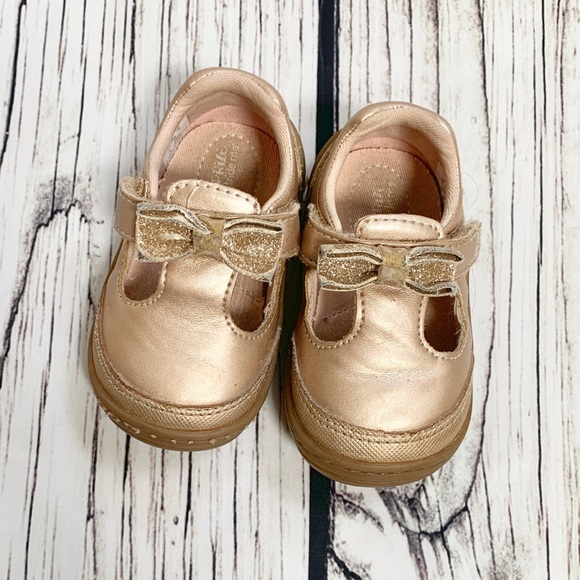 stride rite gold shoes